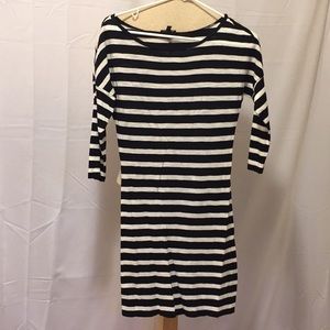 Express BW Stripe 3/4 Sleeve Dress